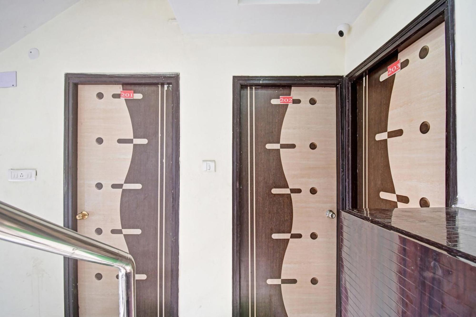 Hotel O New Aamaze Inn Near Acropolis Mall Kalkutta Kültér fotó