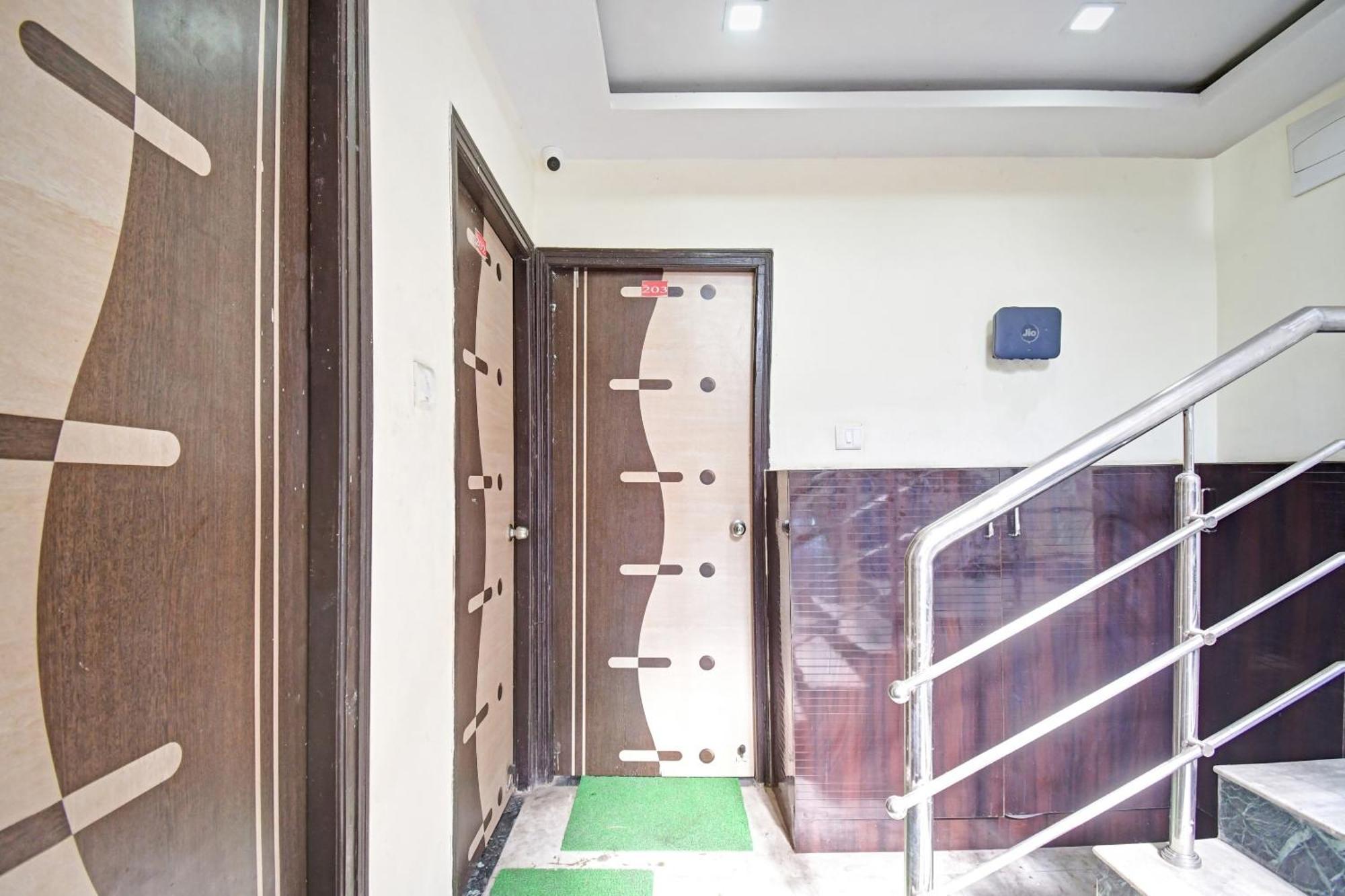 Hotel O New Aamaze Inn Near Acropolis Mall Kalkutta Kültér fotó